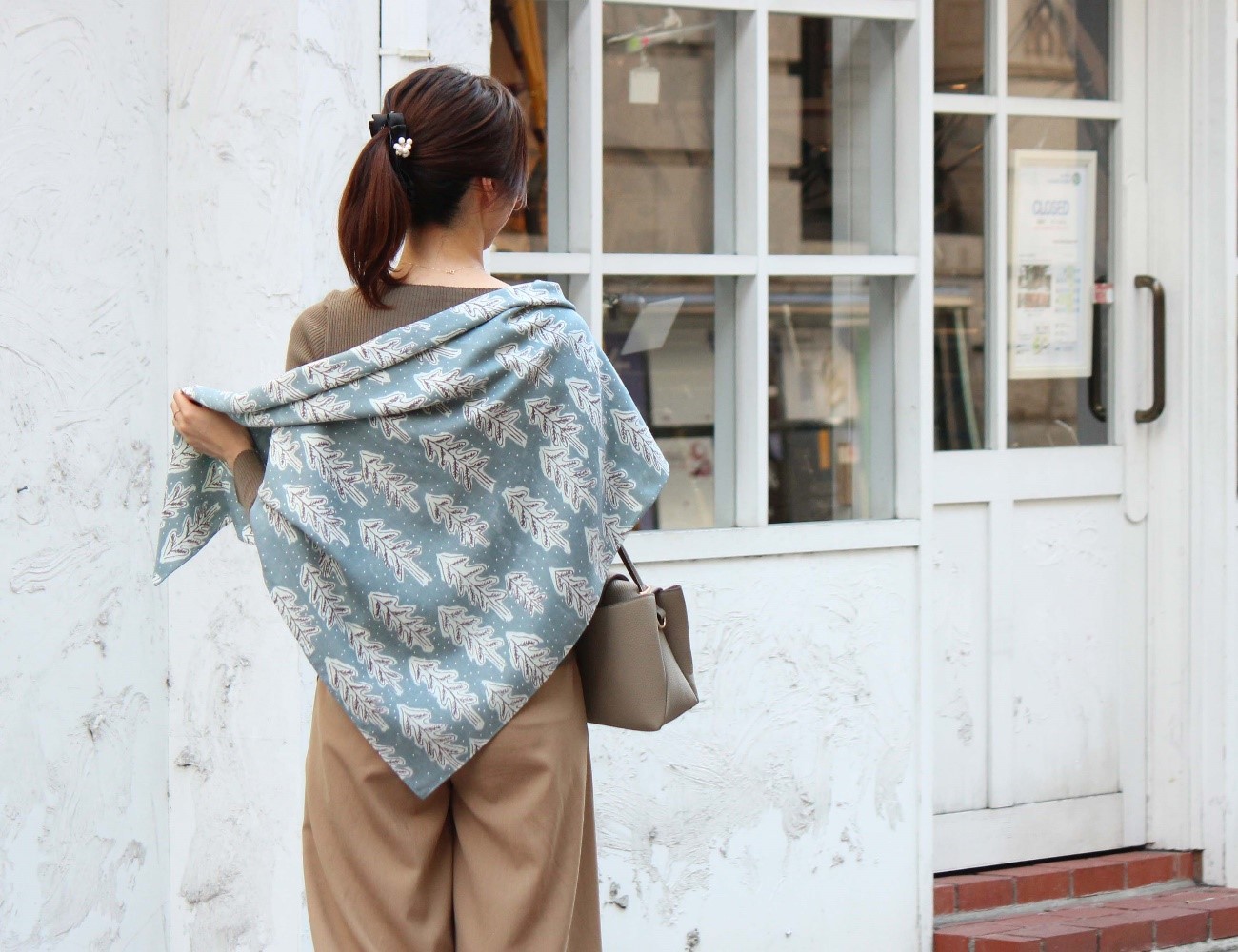 http://www.kyoto-musubi.com/blog/shawl.jpg